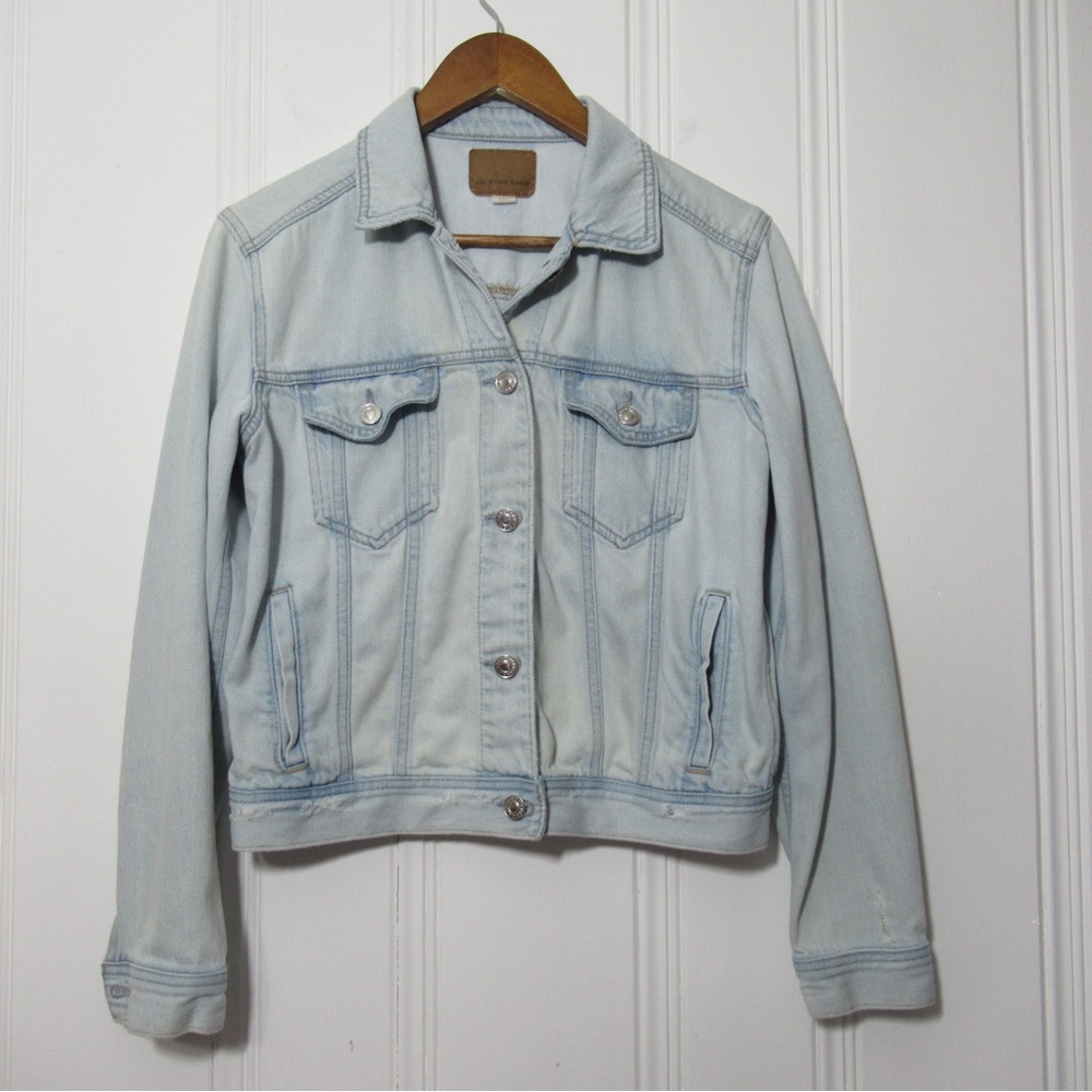 American Eagle Light Wash Denim Jacket Size Small